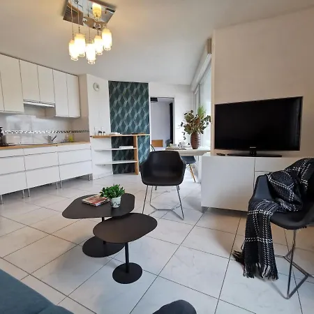 Cote Gare - Gare - Centre-ville - Parking - Netflix - Wifi - Disney+ - Terrasse *