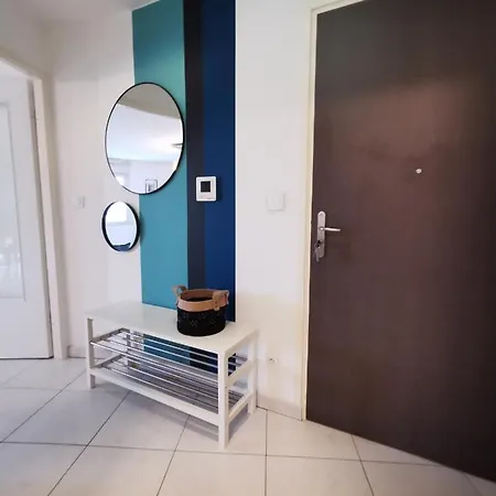 Cote Gare - Gare - Centre-ville - Parking - Netflix - Wifi - Disney+ - Terrasse Apartment Annecy